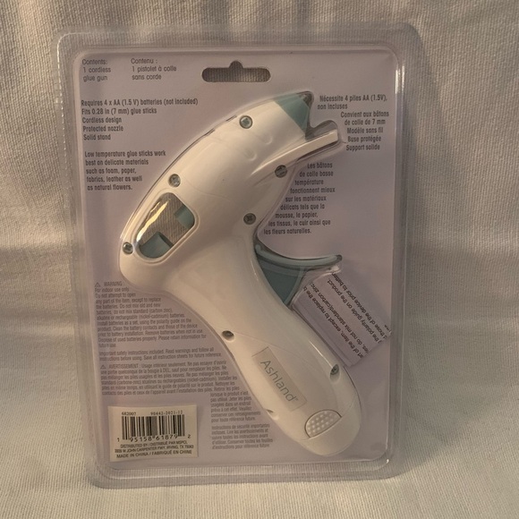 NIB Ashland Cordless Glue Gun, Batteries Not Included - Picture 2 of 5
